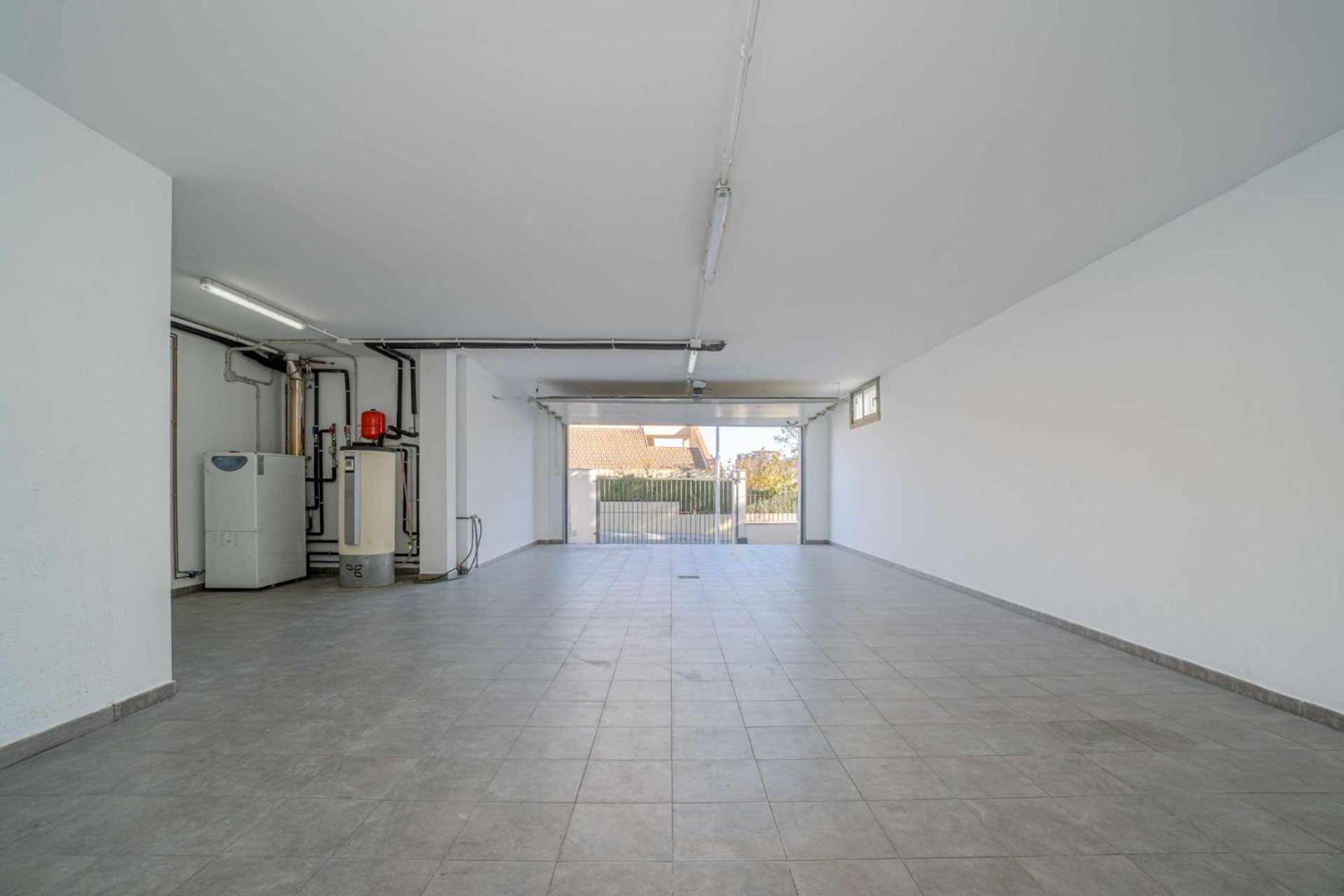 Jouvacations Villa Domenec Figueres  Exterior photo